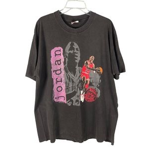 Vintage MICHAEL JORDAN Chicago Bulls Mens XL Single Stitch Black Hanes Tee Shirt